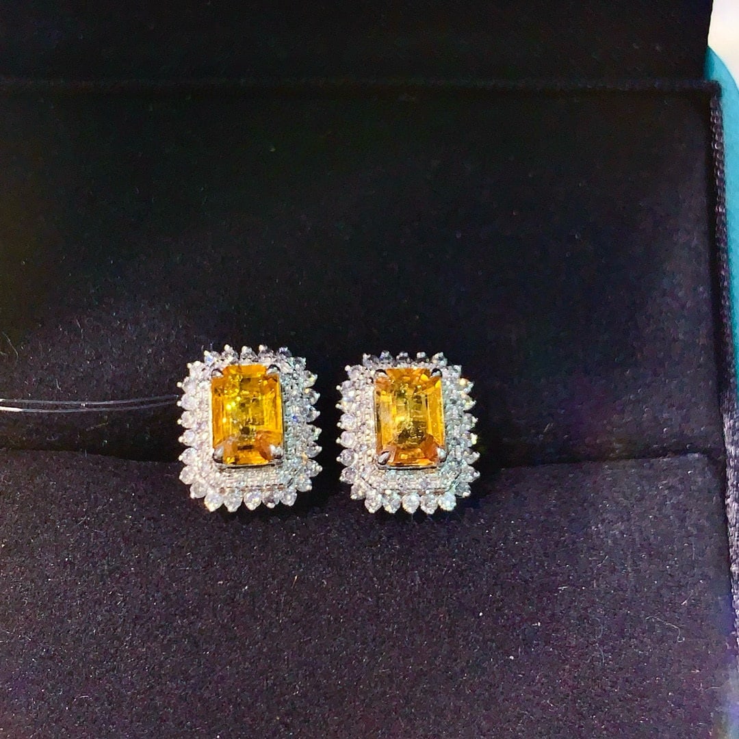 14k Gold 1.45 Ctw Natural Sapphire & Diamond Earrings: Ref:230941124 // gold content:14k gold // main gemstone:sapphire // shape:octagonal // carat weight:1. 27ct // color:yellow // treatment:natural // // adjacent gemstone 2 : diamond // shape:round