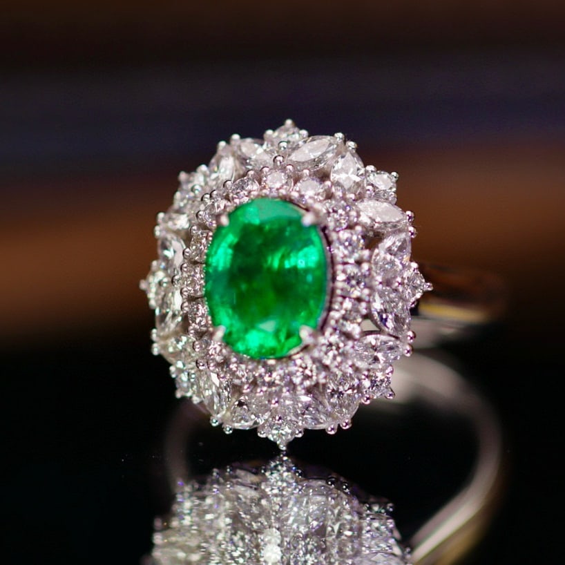 14k Gold 3.05 Ctw Vivid Green Natural Emerald & Diamond Ring - 7