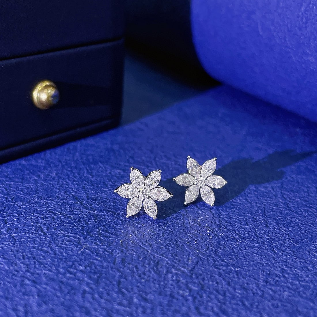 14k Gold 1.06 Ctw Natural H Diamond Earrings - 3