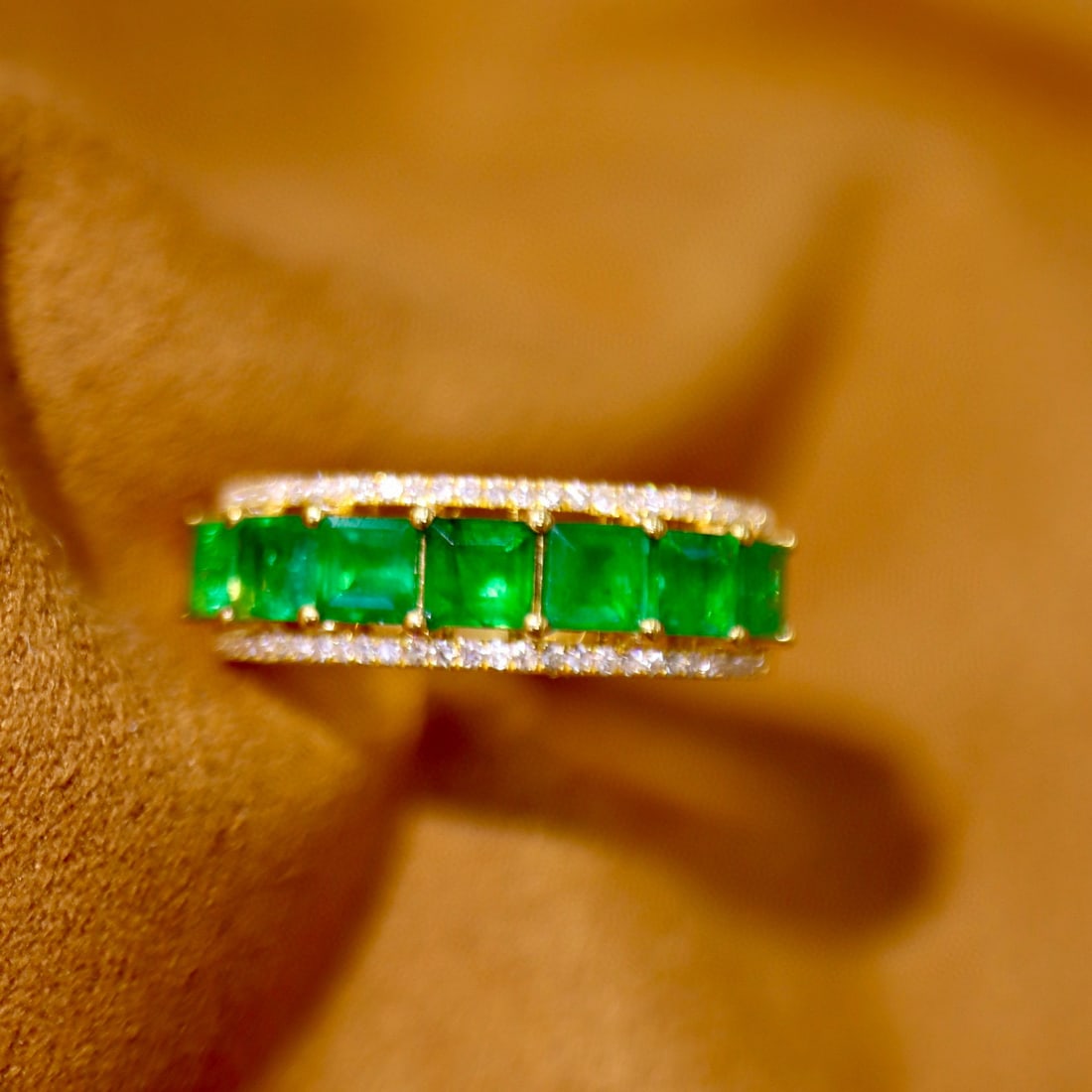 14k Gold 1.63 Ctw Vivid Green Natural Emerald & Diamond Ring - 4