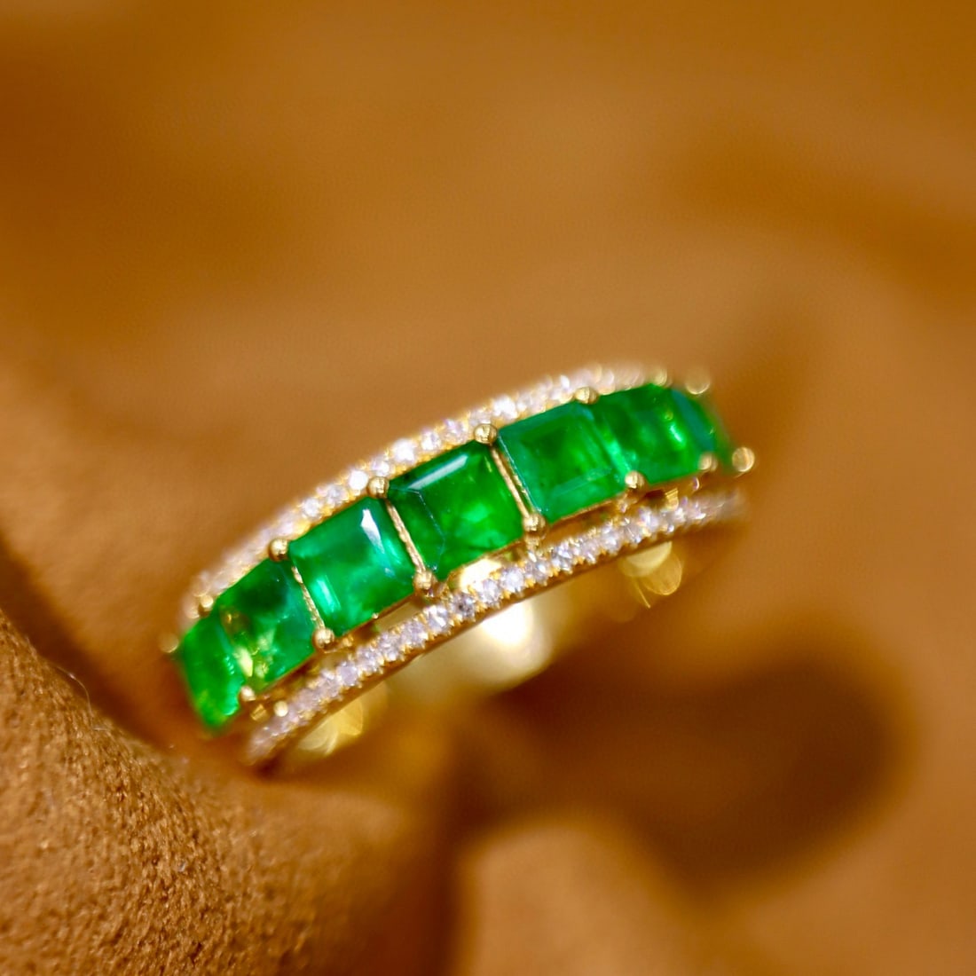 14k Gold 1.63 Ctw Vivid Green Natural Emerald & Diamond Ring - 5