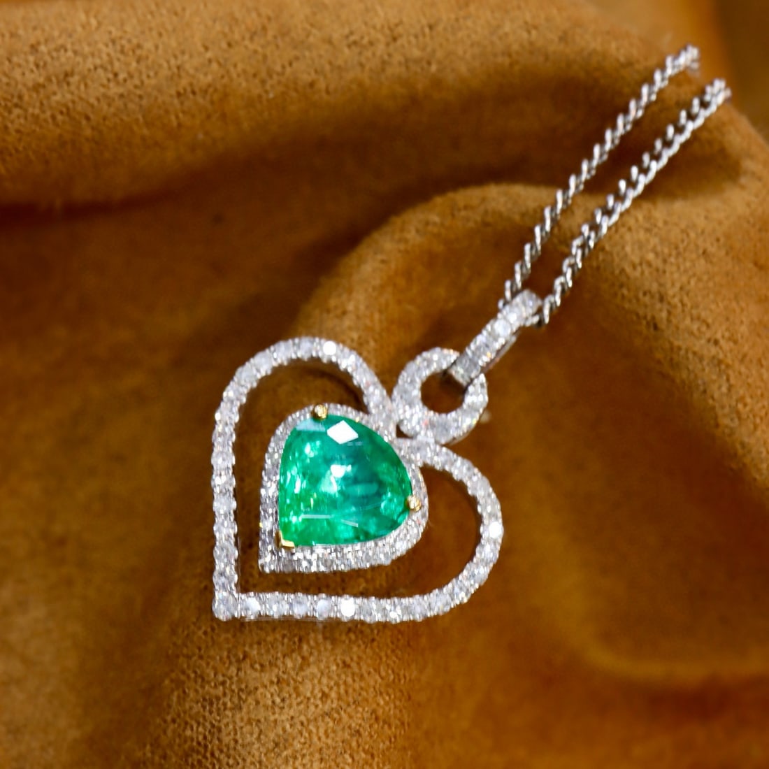 14k Gold 0.95 Ctw Natural Emerald & Diamond Pendant( Without Chain ) - 5