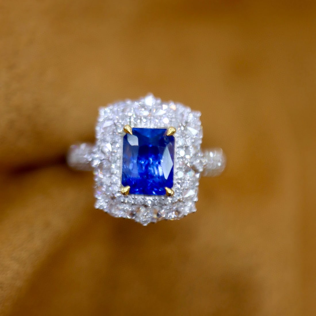 14k Gold 2.34 Ctw Natural Sapphire & Diamond Ring (1 of 7)