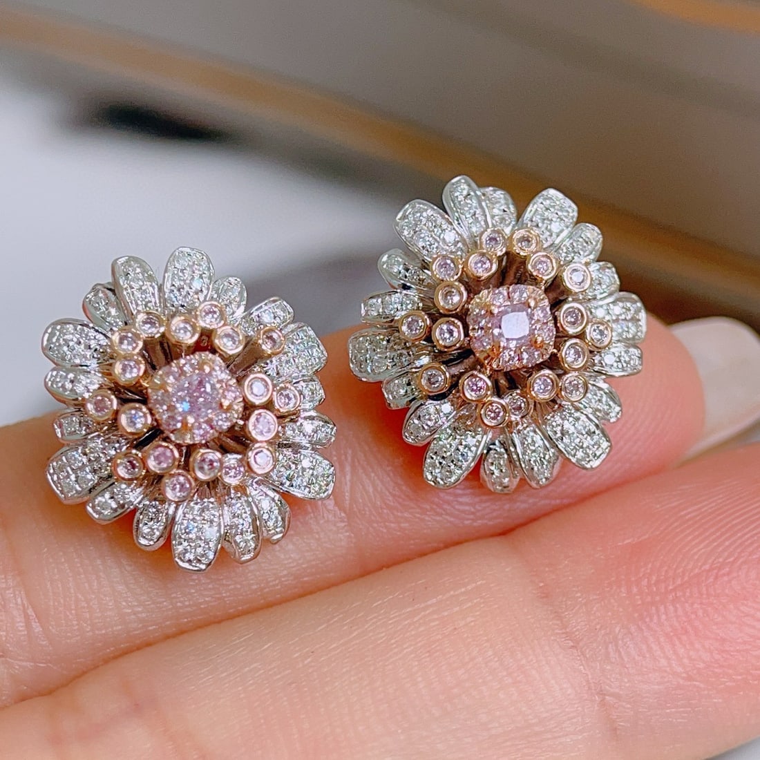 14k Gold 0.80 Ctw Natural Pink Diamond & Diamond & Flowers Earrings - 7