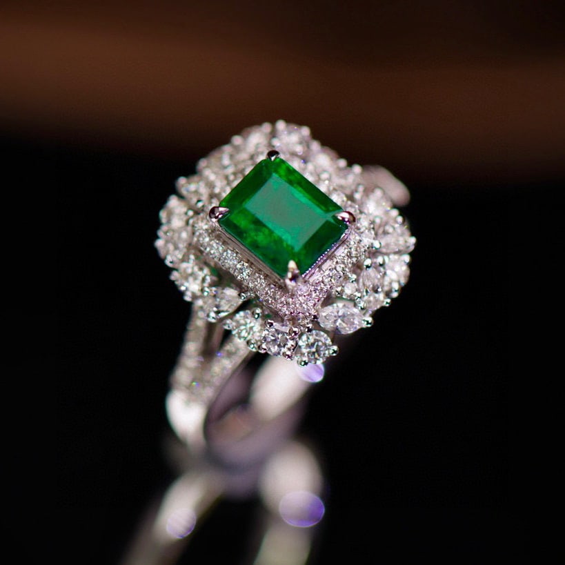 14k Gold 2.07 Ctw Vivid Green Natural Emerald & Diamond Ring - 6