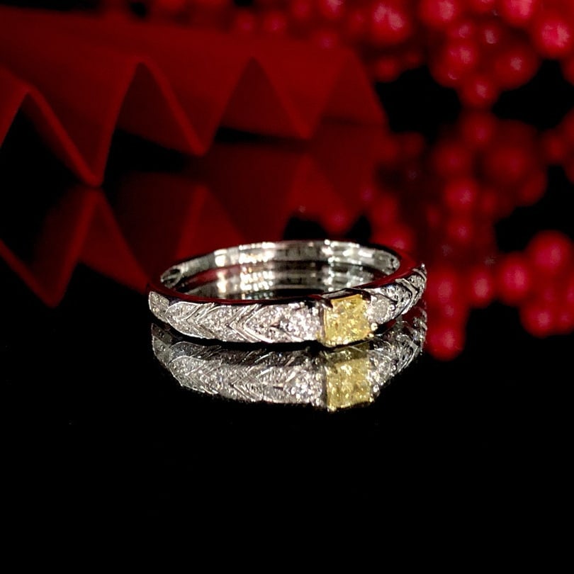 14k Gold 0.33 Ctw Natural Yellow Diamond & Diamond Ring - 2