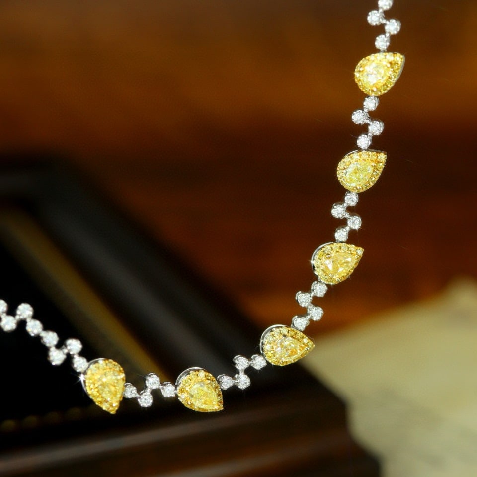 14k Gold 2.25 Ctw Natural Yellow Diamond & Diamond Bracelet - 2