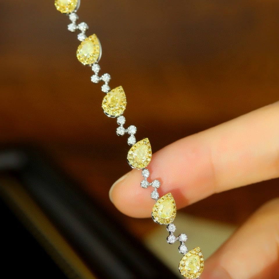 14k Gold 2.25 Ctw Natural Yellow Diamond & Diamond Bracelet - 3