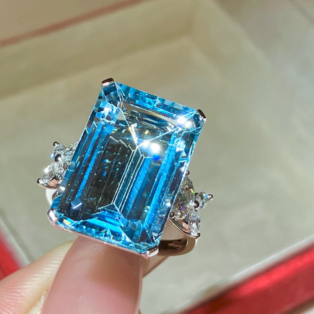 14k Gold 11.76 Ctw Natural Aquamarine & Diamond Ring - 7