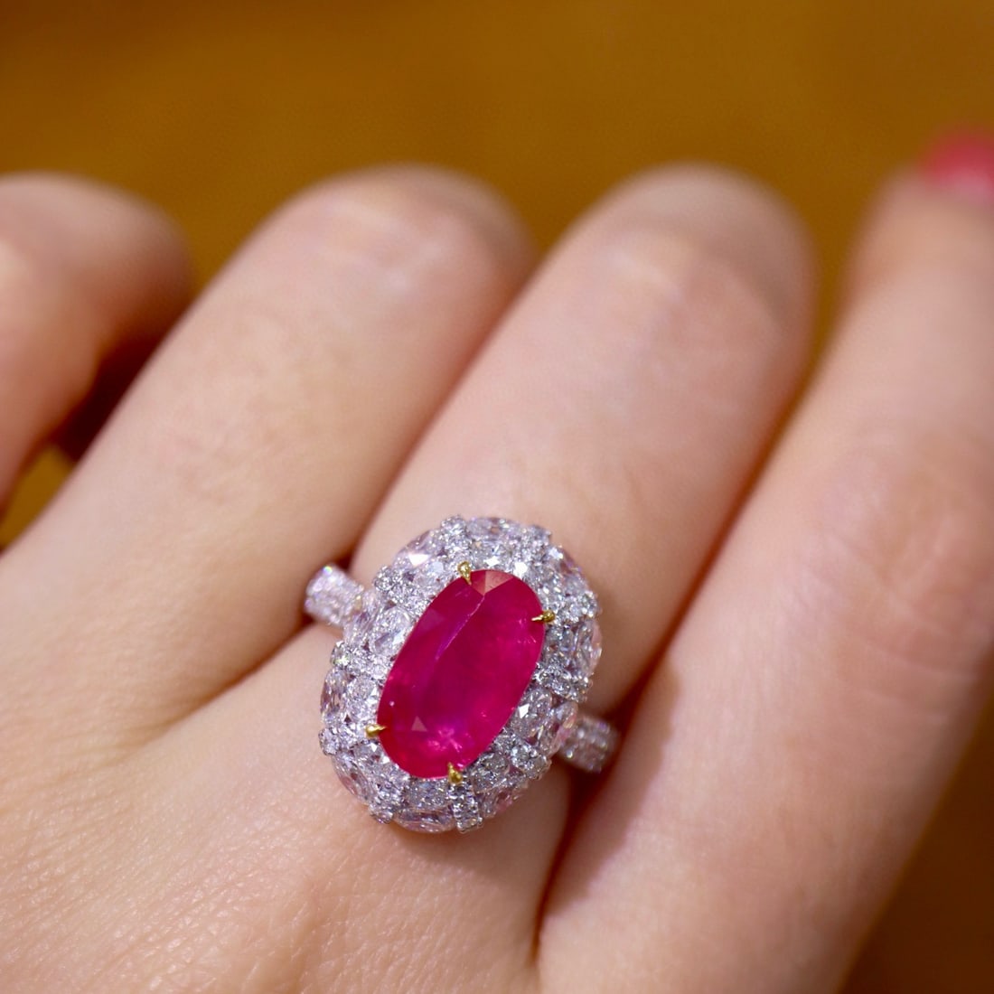 14k Gold 4.68 Ctw Natural Ruby & Diamond Ring - 5