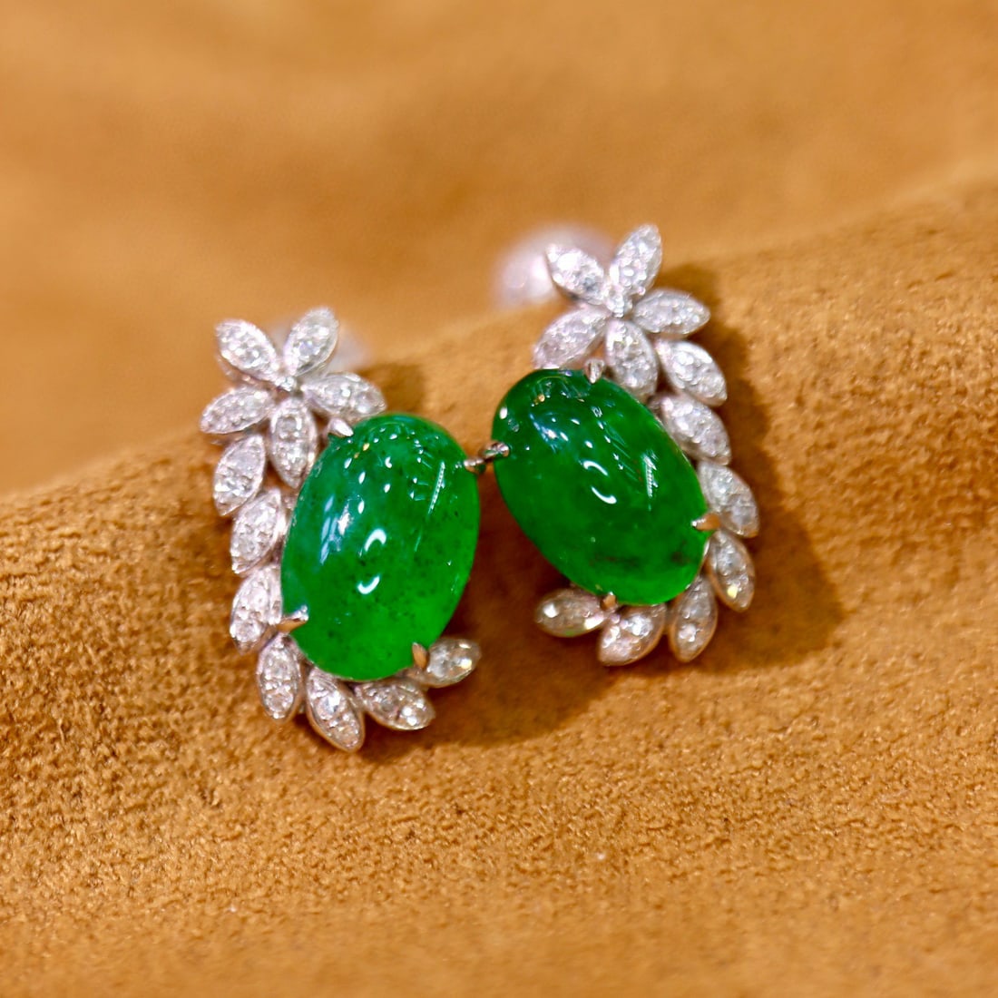 14k Gold 3.29 Ctw Vivid Green Natural Emerald & Diamond Earrings - 3