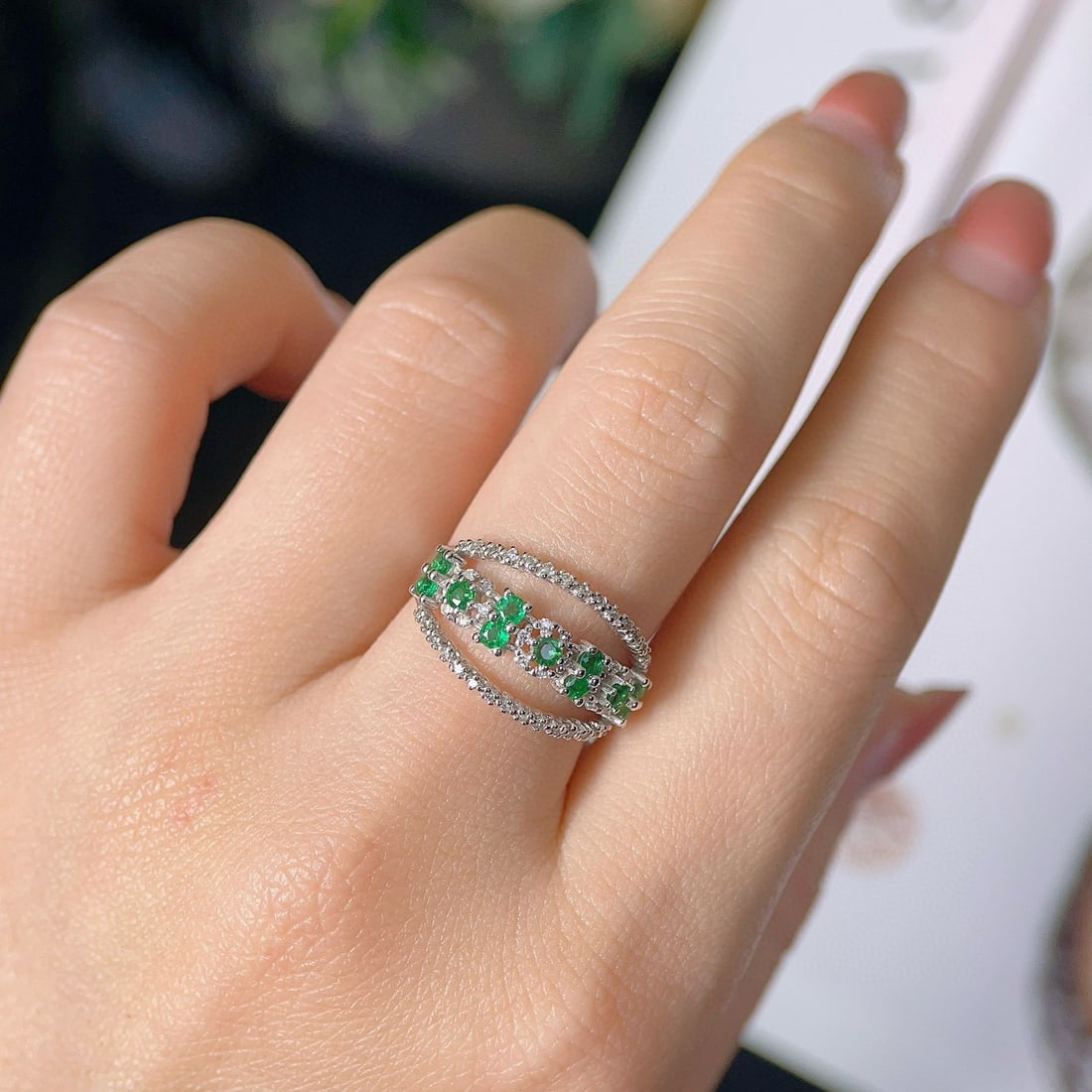 14k Gold 0.8 Ct Natural Emerald & Diamond Ring - 5