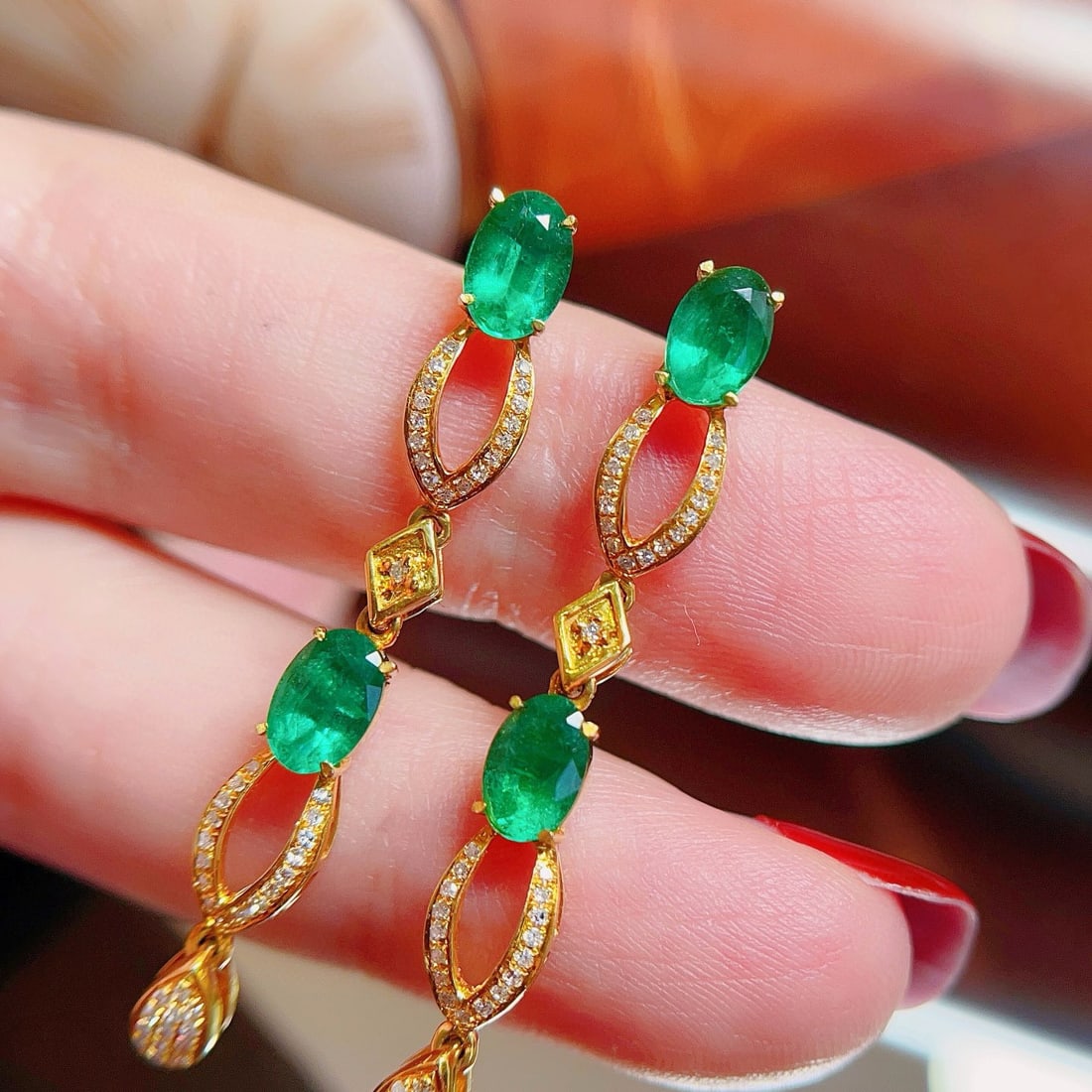 14k Gold 1.91 Ct Natural Emerald & Diamond Earrings - 4