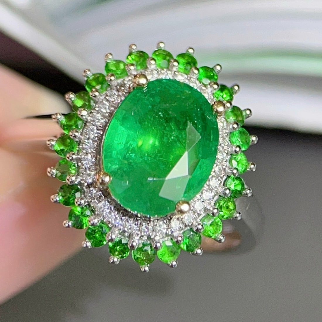 14k Gold 1.78 Ct Natural Emerald & Diamond & Tsavorite Ring - 2
