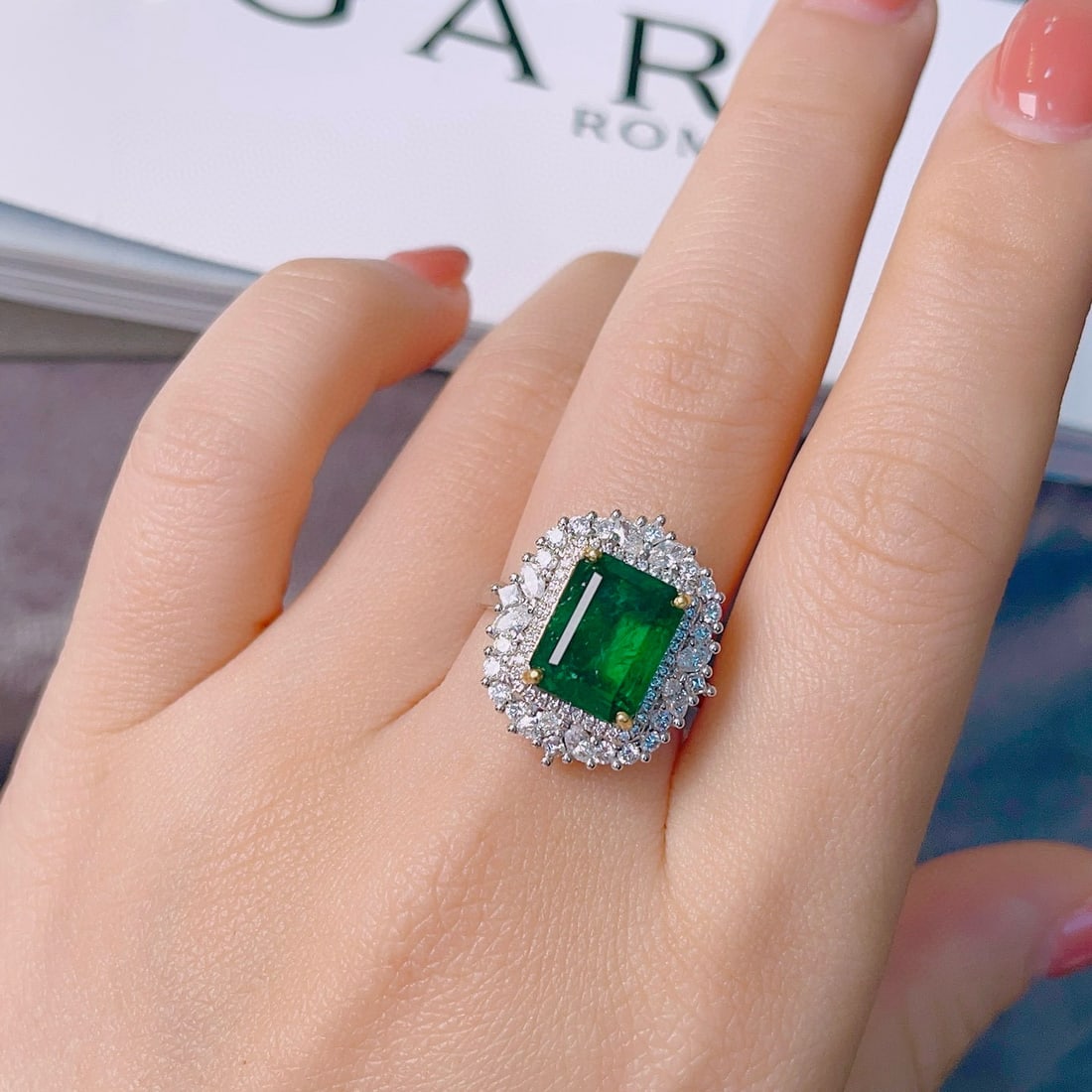 14k Gold 5.27 Ctw Vivid Green Natural Emerald & Diamond Ring/pendant( Without Chain ) - 2