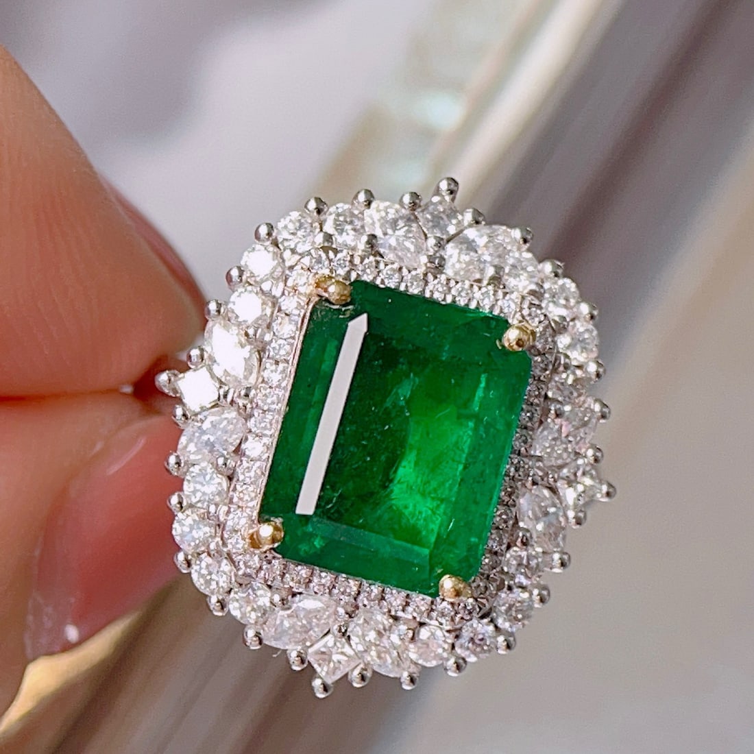 14k Gold 5.27 Ctw Vivid Green Natural Emerald & Diamond Ring/pendant( Without Chain ) - 3