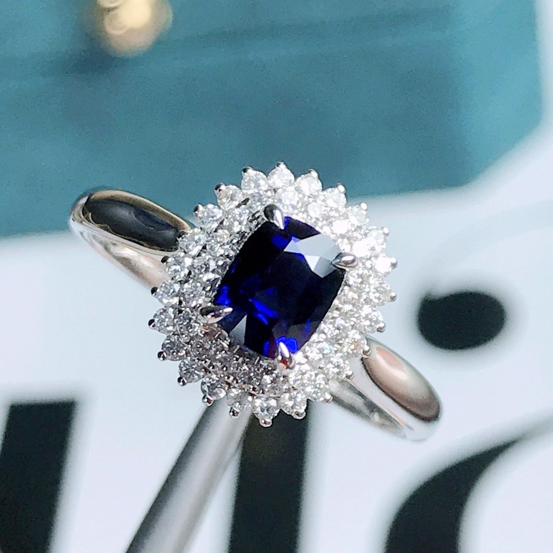 14k Gold 1.02 Ctw Natural Sapphire & Diamond Ring - 3