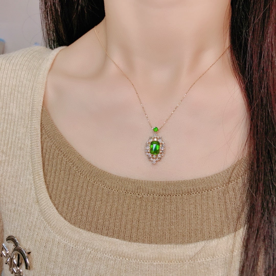 14k Gold 3.93 Ctw Vivid Green Natural Emerald & Diamond Pendant( Without Chain ) - 5