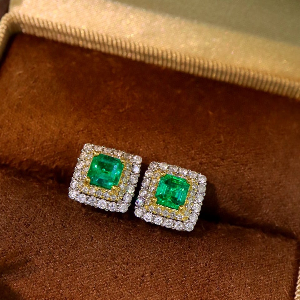 14k Gold 1.73 Ctw Vivid Green Natural Emerald & Diamond Earrings - 2