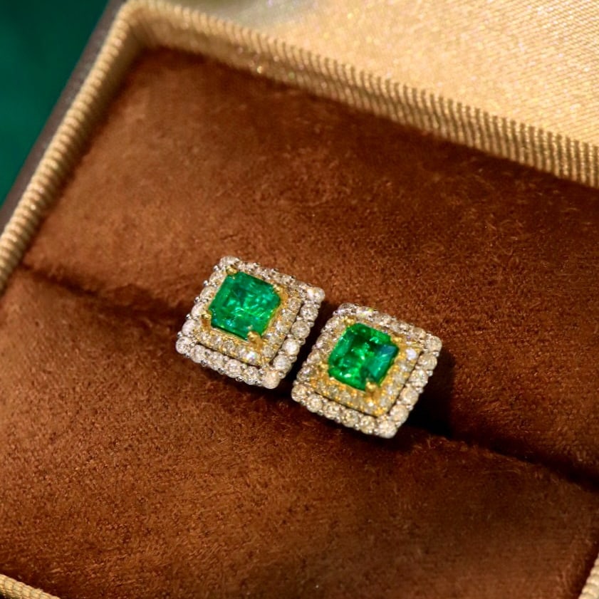 14k Gold 1.73 Ctw Vivid Green Natural Emerald & Diamond Earrings - 7