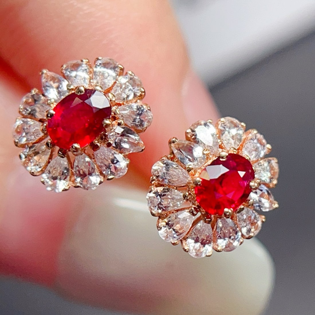 14k Gold 0.61 Ct Natural Ruby & Sapphire Earrings - 3