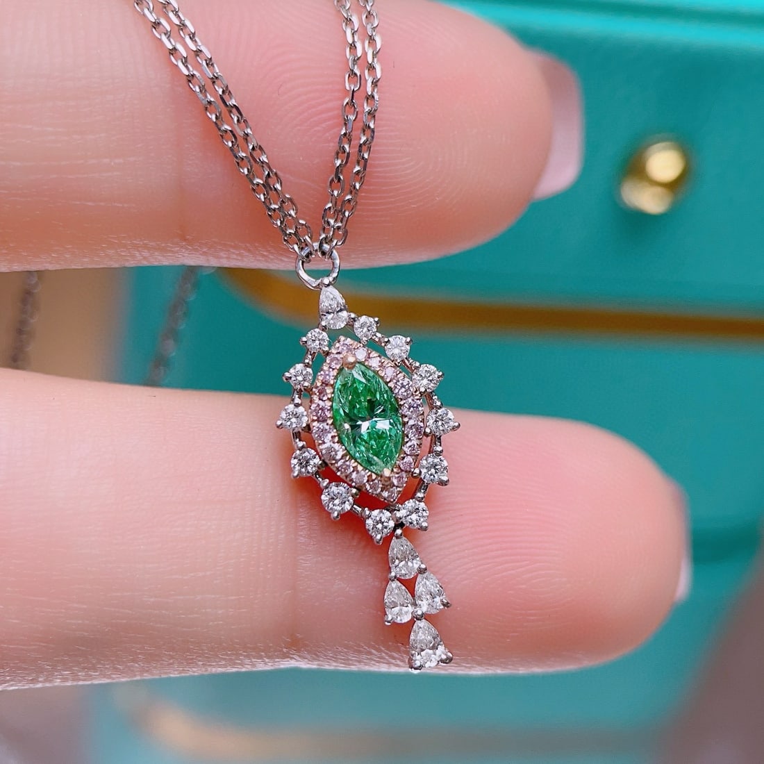 14k Gold 0.79 Ctw Natural Green Diamond & Diamond Necklace: Ref:230941227 // gold content:14k gold // main gemstone:green diamond // shape:marquise // carat weight:0. 35ct // color:green // treatment:natural // // adjacent gemstone 2 : diamond //