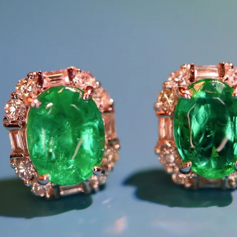 14k Gold 2.76 Ctw Natural Emerald & Diamond Earrings - 3