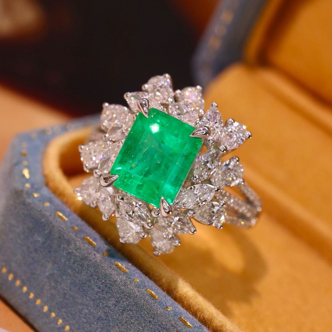 14k Gold 3.51 Ctw Natural Emerald & Diamond Ring - 2