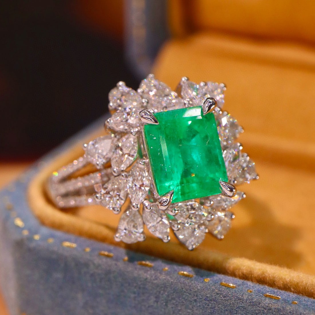 14k Gold 3.51 Ctw Natural Emerald & Diamond Ring - 3