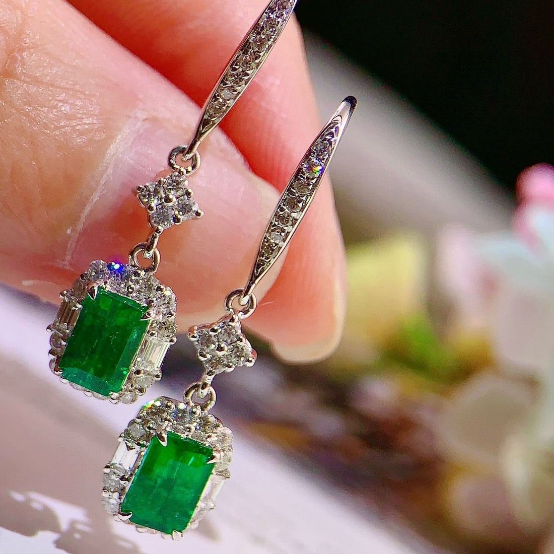 14k Gold 1.94 Ctw Vivid Green Natural Emerald & Diamond Earrings - 3