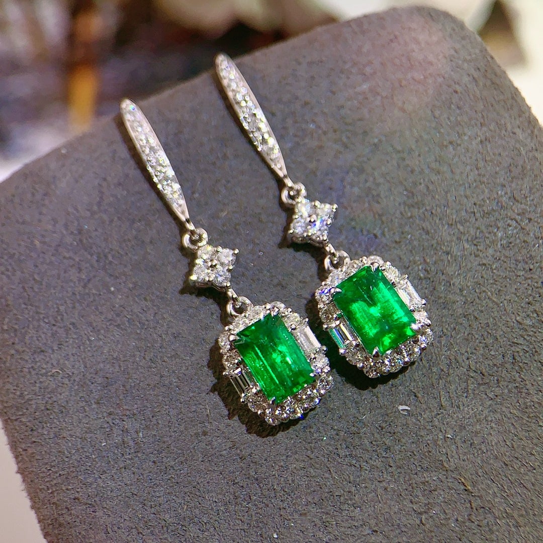 14k Gold 1.94 Ctw Vivid Green Natural Emerald & Diamond Earrings - 5