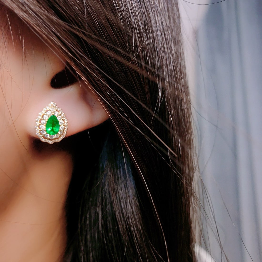 14k Gold 1.31 Ctw Vivid Green Natural Emerald & Diamond Earrings - 3