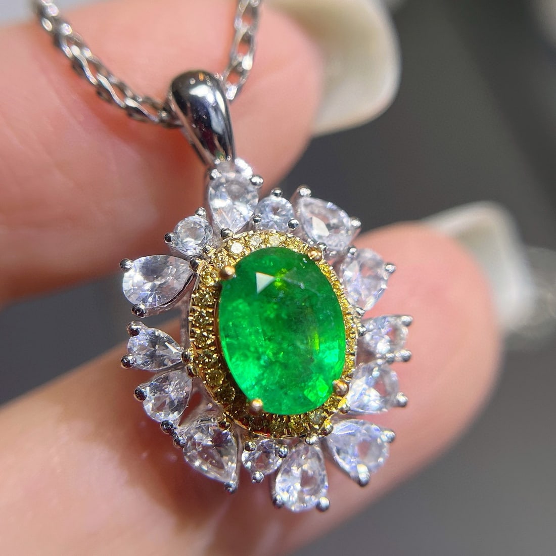 14k Gold 2.37 Ctw Vivid Green Natural Emerald & Sapphire Pendant( Without Chain ) - 2