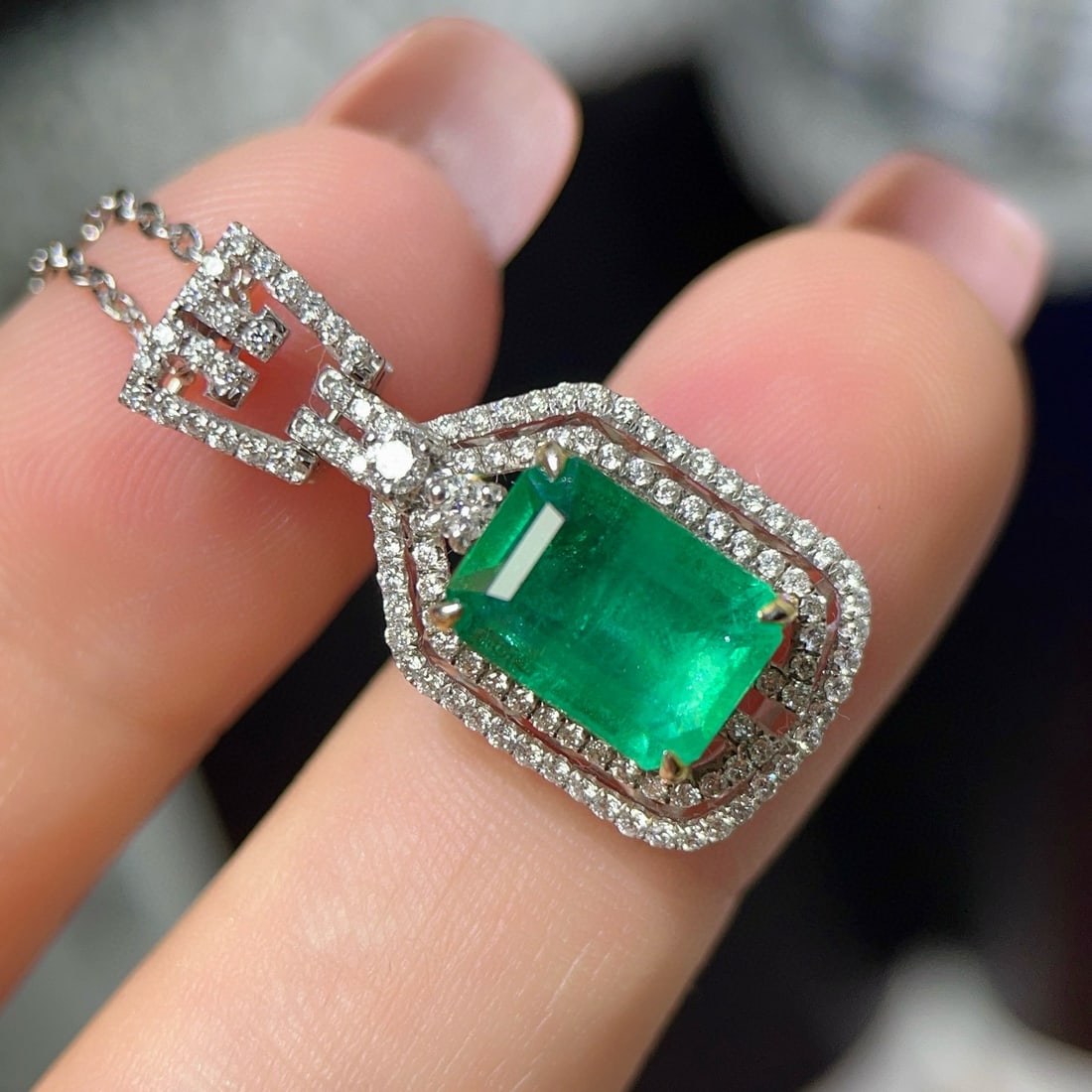 14k Gold 2.9 Ct Natural Emerald & Diamond Pendant( Without Chain ) - 5