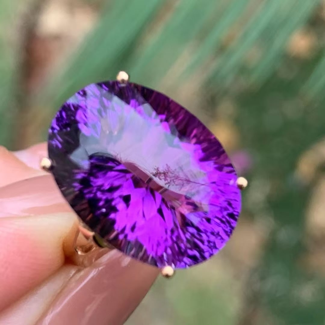 14k Gold 14.2 Ct Natural Amethyst Ring: Ref:230941252 // gold content:14k gold // ring size:7. 25us // // main gemstone:amethyst // shape:oval // carat weight:14. 2ct // color:purple // treatment:natural // Condition: NewLow Estimate: