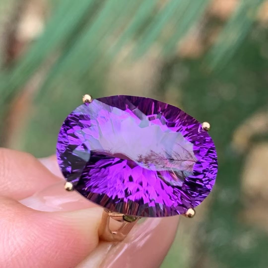 14k Gold 14.2 Ct Natural Amethyst Ring - 2