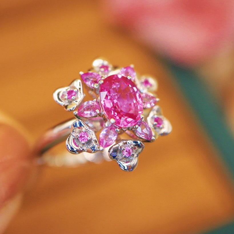 14k Gold 1.66 Ct Natural Padparadscha Sapphire Ring - 2