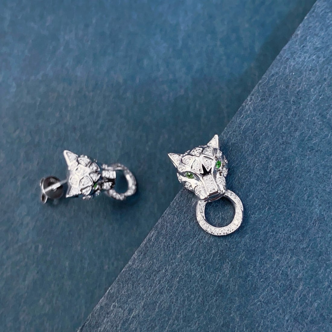 14k Gold 0.26 Ctw Natural H Diamond & Tsavorite Earrings - 5