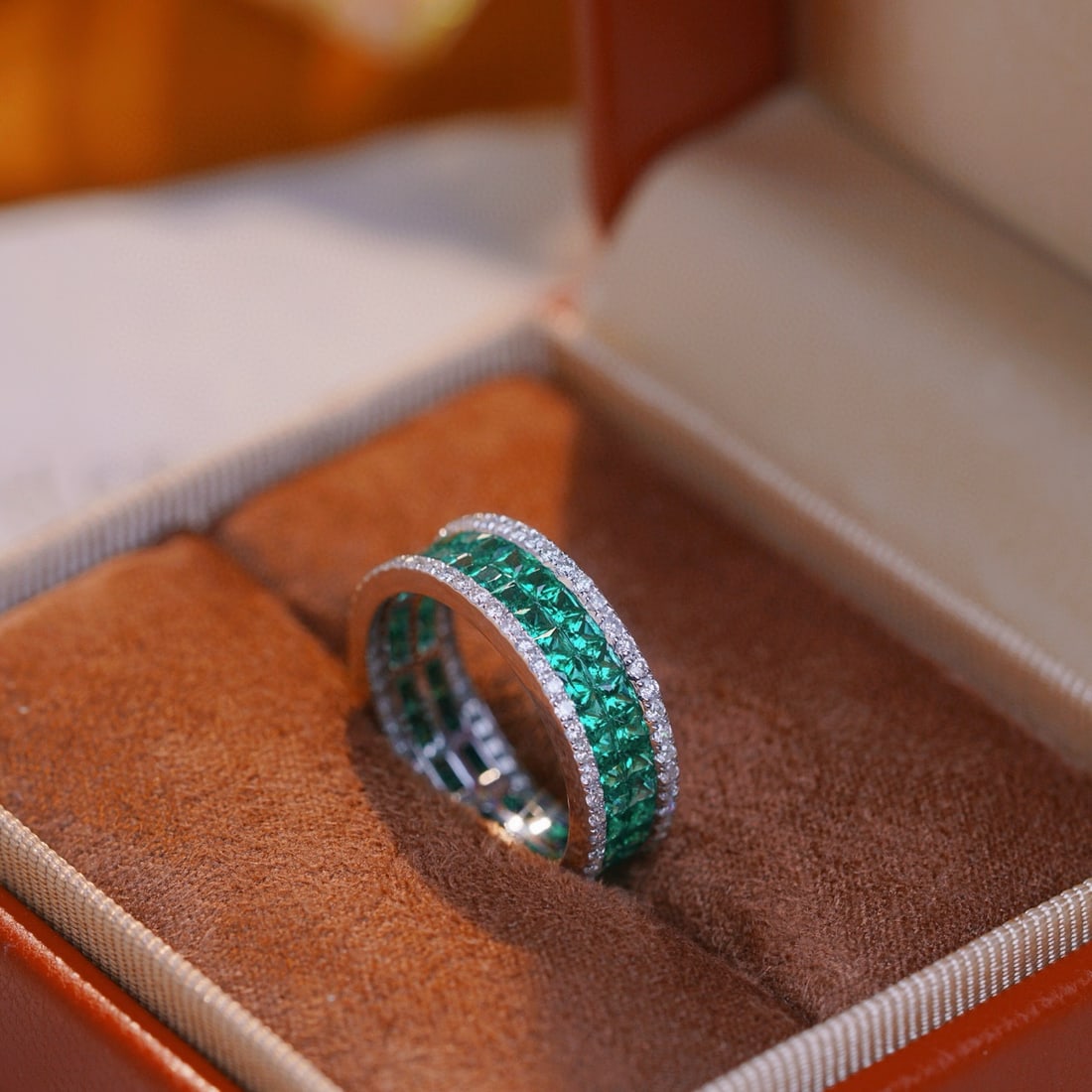 14k Gold 2.80 Ctw Vivid Green Natural Emerald & Diamond Ring - 2