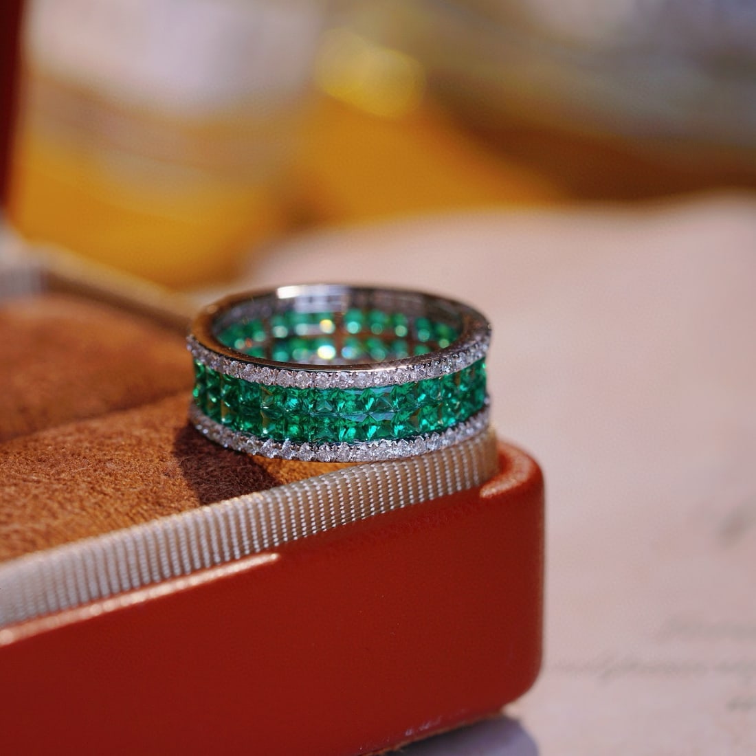 14k Gold 2.80 Ctw Vivid Green Natural Emerald & Diamond Ring - 3