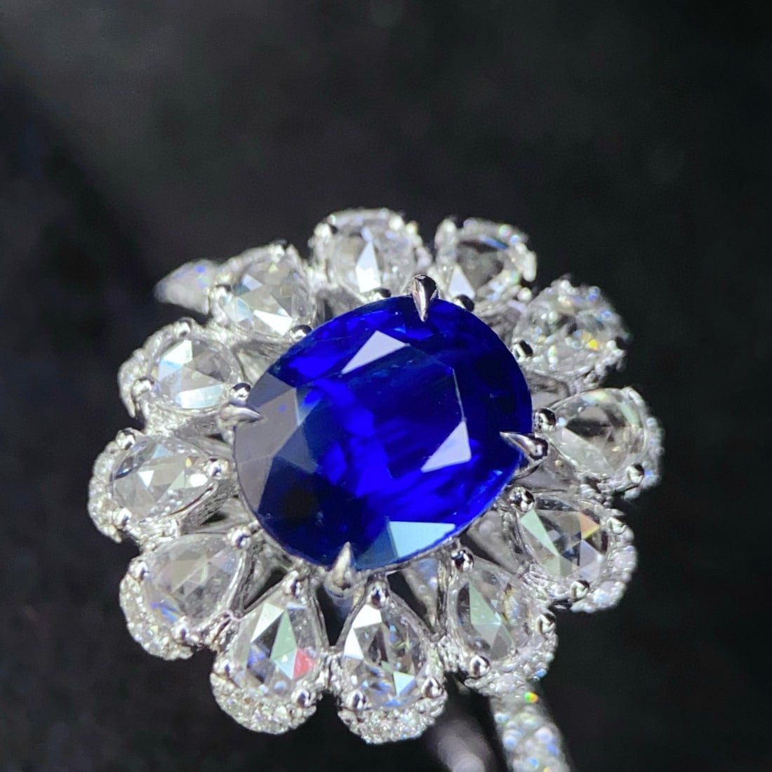 14k Gold 2.88 Ctw Natural Sapphire & Diamond Ring - 4