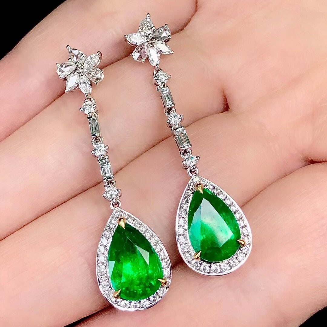 14k Gold 5.92 Ctw Vivid Green Natural Emerald & Diamond Earrings - 2