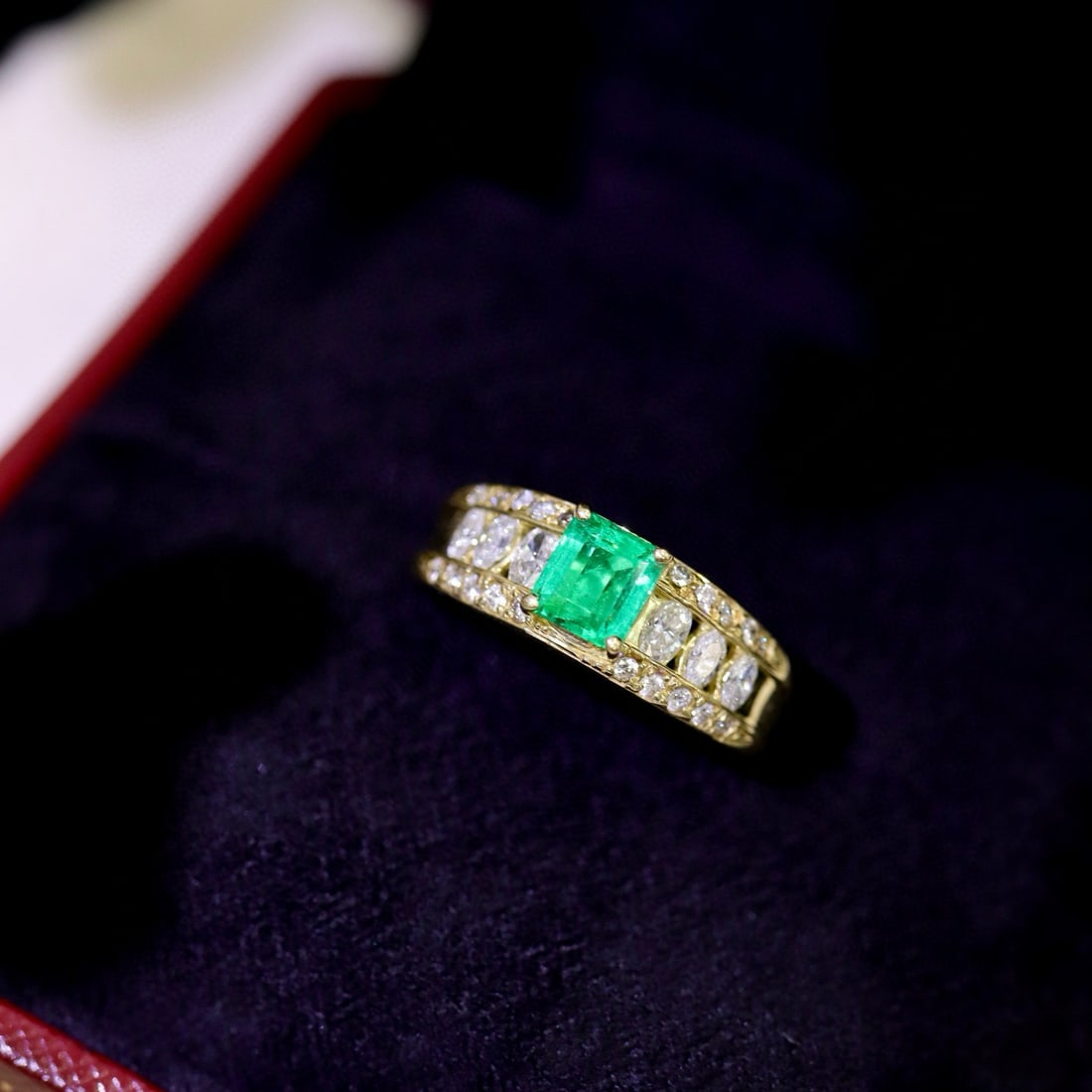 14k Gold 1.09 Ctw Natural Emerald & Diamond Ring - 8