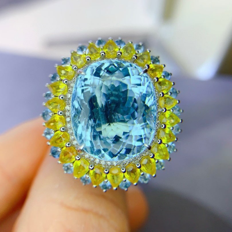 14k Gold 16.26 Ctw Natural Aquamarine & Sapphire Ring/pendant( Without Chain ): Ref:230942122 // gold content:14k gold // ring size:7. 25us // // main gemstone:aquamarine // shape:oval // carat weight:13. 29ct // color:blue // treatment:natural // // adjacent gemstone 2 : sapphir