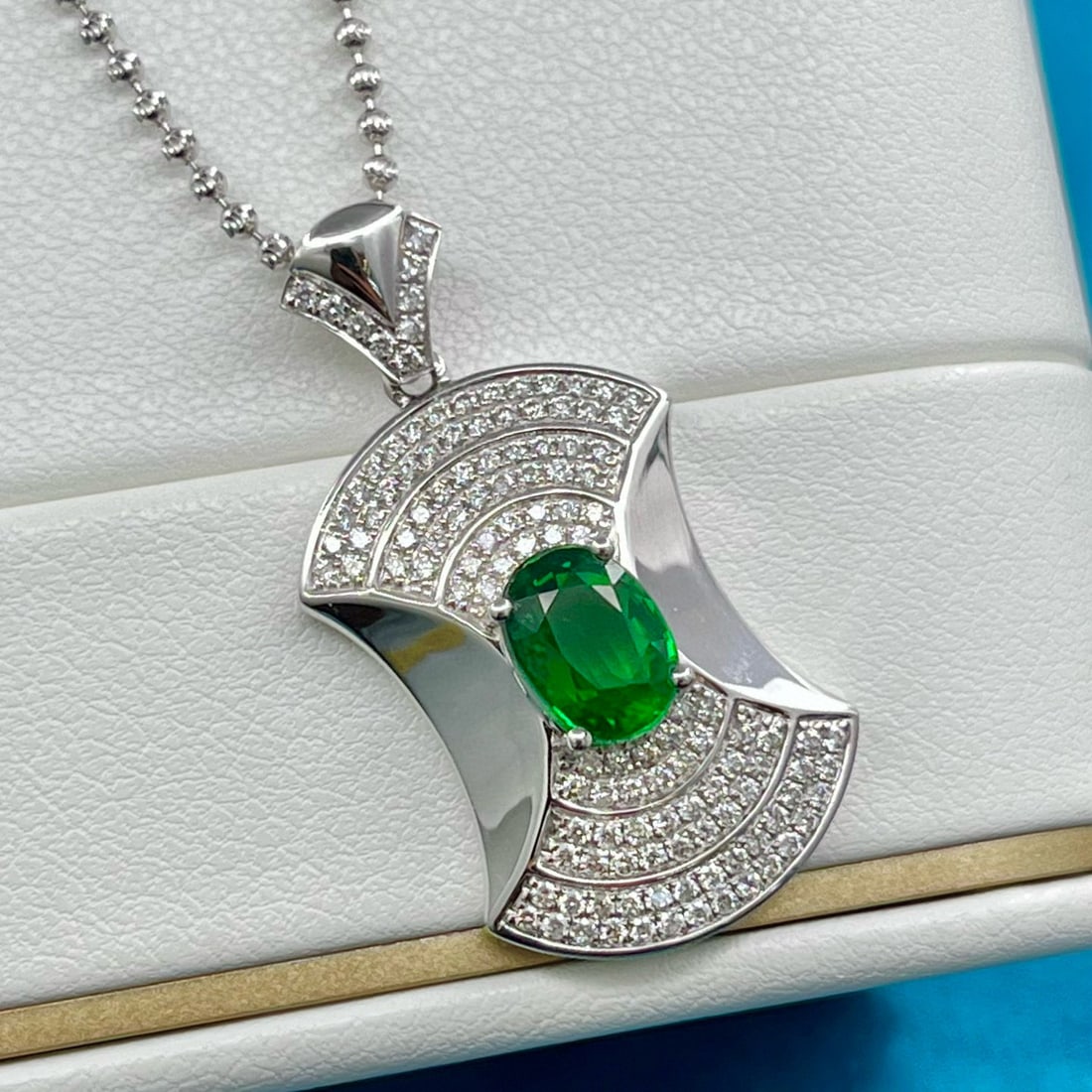 14k Gold 2.00 Ct Vivid Green Natural Tsavorite & Diamond Pendant( Without Chain ) - 2