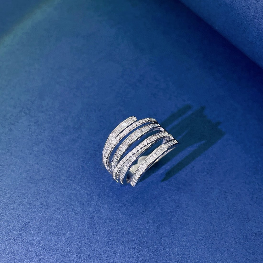 14k Gold 0.74 Ctw Natural H Diamond Ring - 4