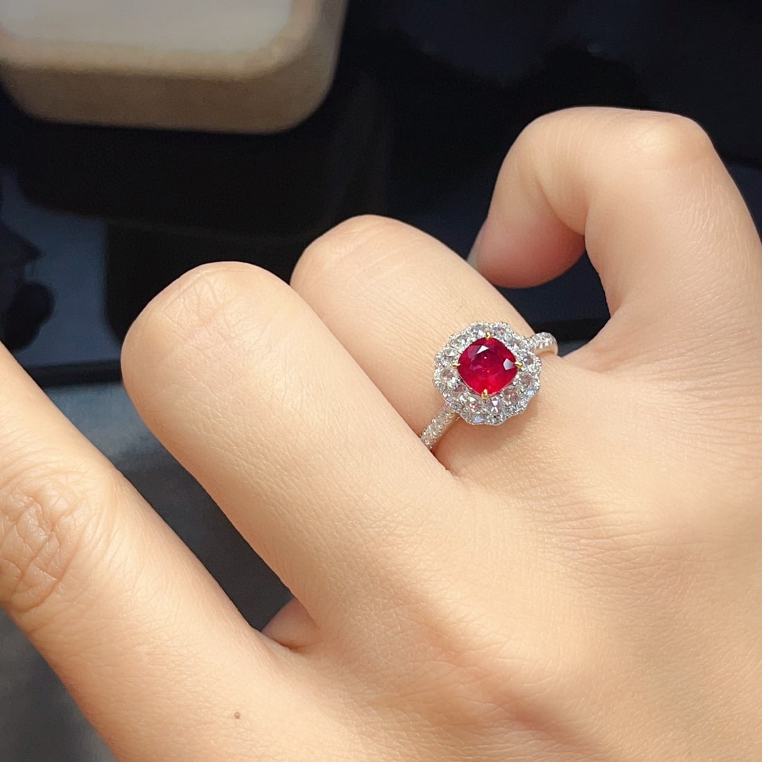 14k Gold 1.53 Ctw Natural Ruby & Diamond Ring - 6
