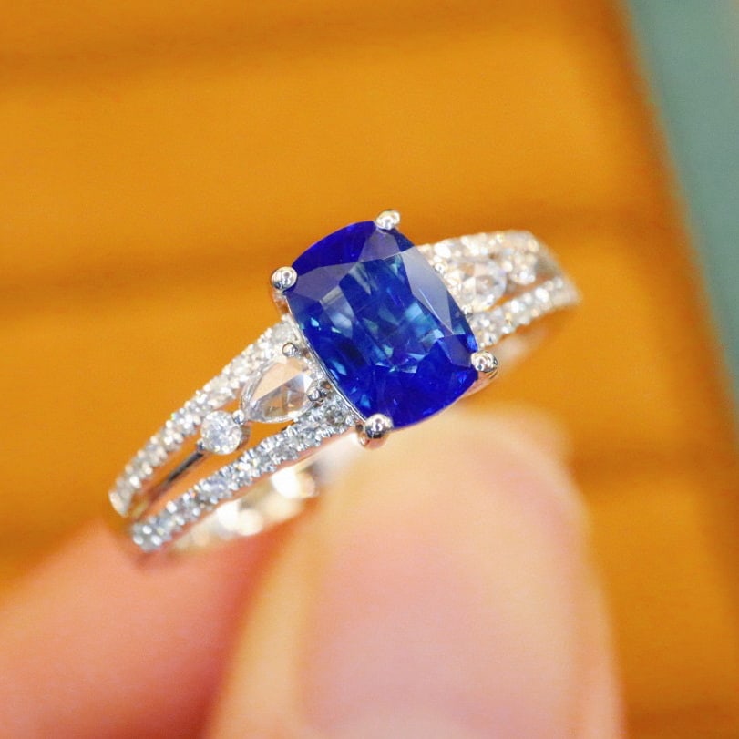 14k Gold 1.34 Ctw Natural Sapphire & Diamond Ring - 3