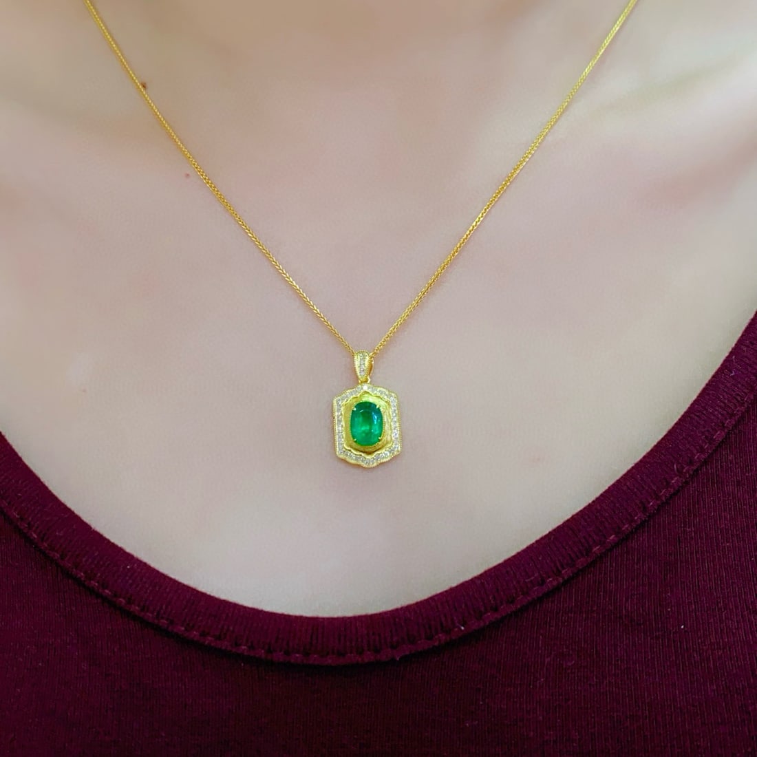 14k Gold 1.76 Ctw Vivid Green Natural Emerald & Diamond Pendant( Without Chain ) - 5