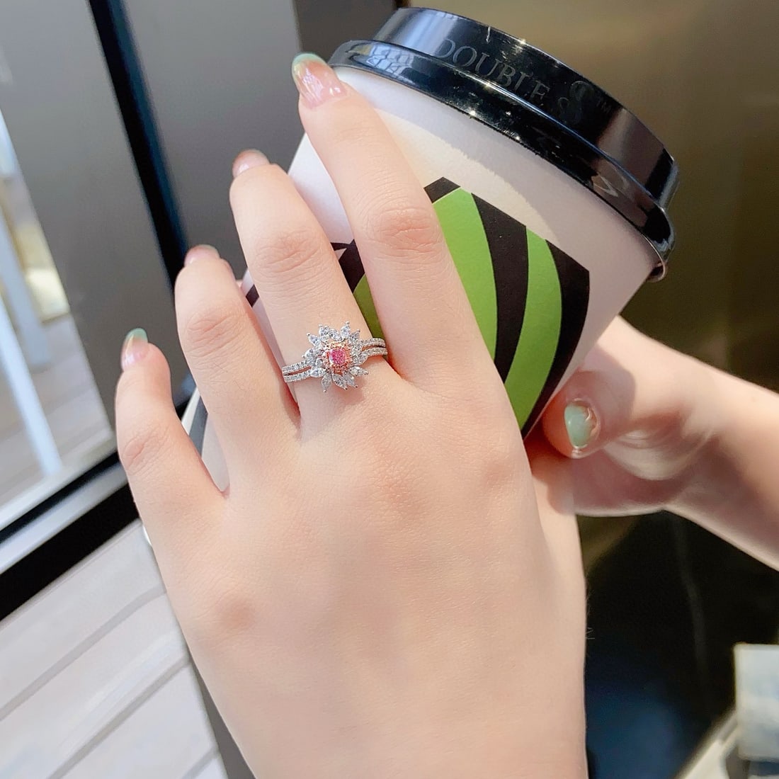 14k Gold 0.86 Ctw Natural Pink Diamond & Diamond Ring - 3